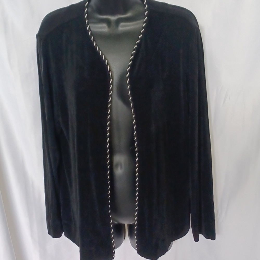 Chico’s Travelers Size 3 Size 18 Black w White candy stripe trim Cardigan/jacket